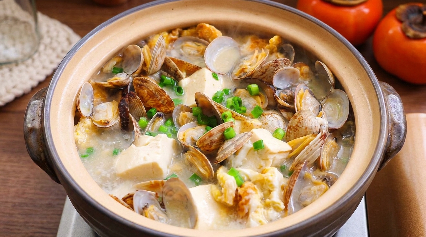 旨味たっぷり！あさりと豆腐の土鍋スープ