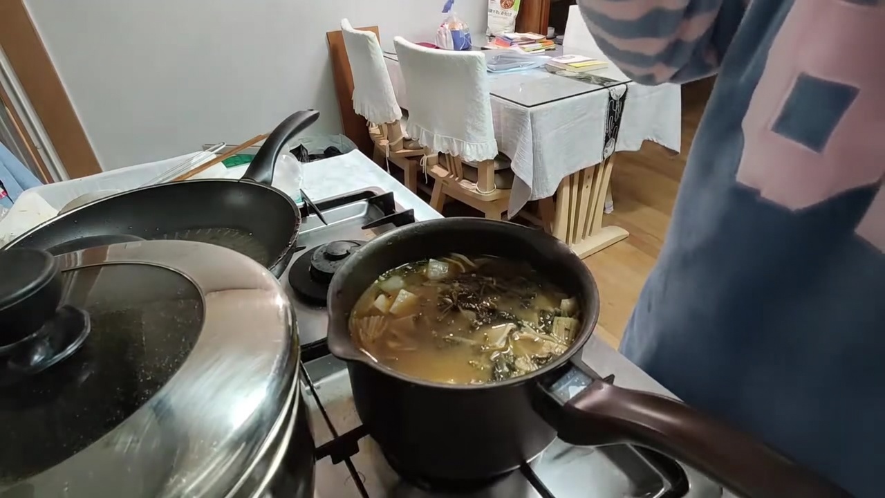 伝統的な韓国の味噌チゲ（テンジャンチゲ）